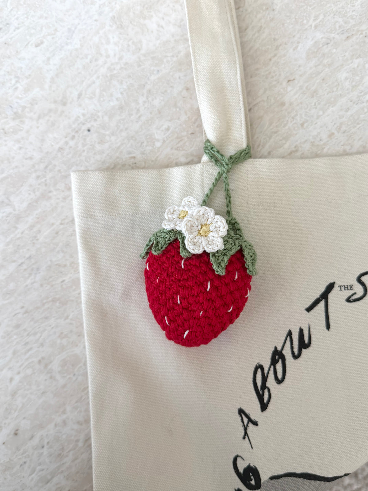 Strawberry coin pouch/AirPods holder