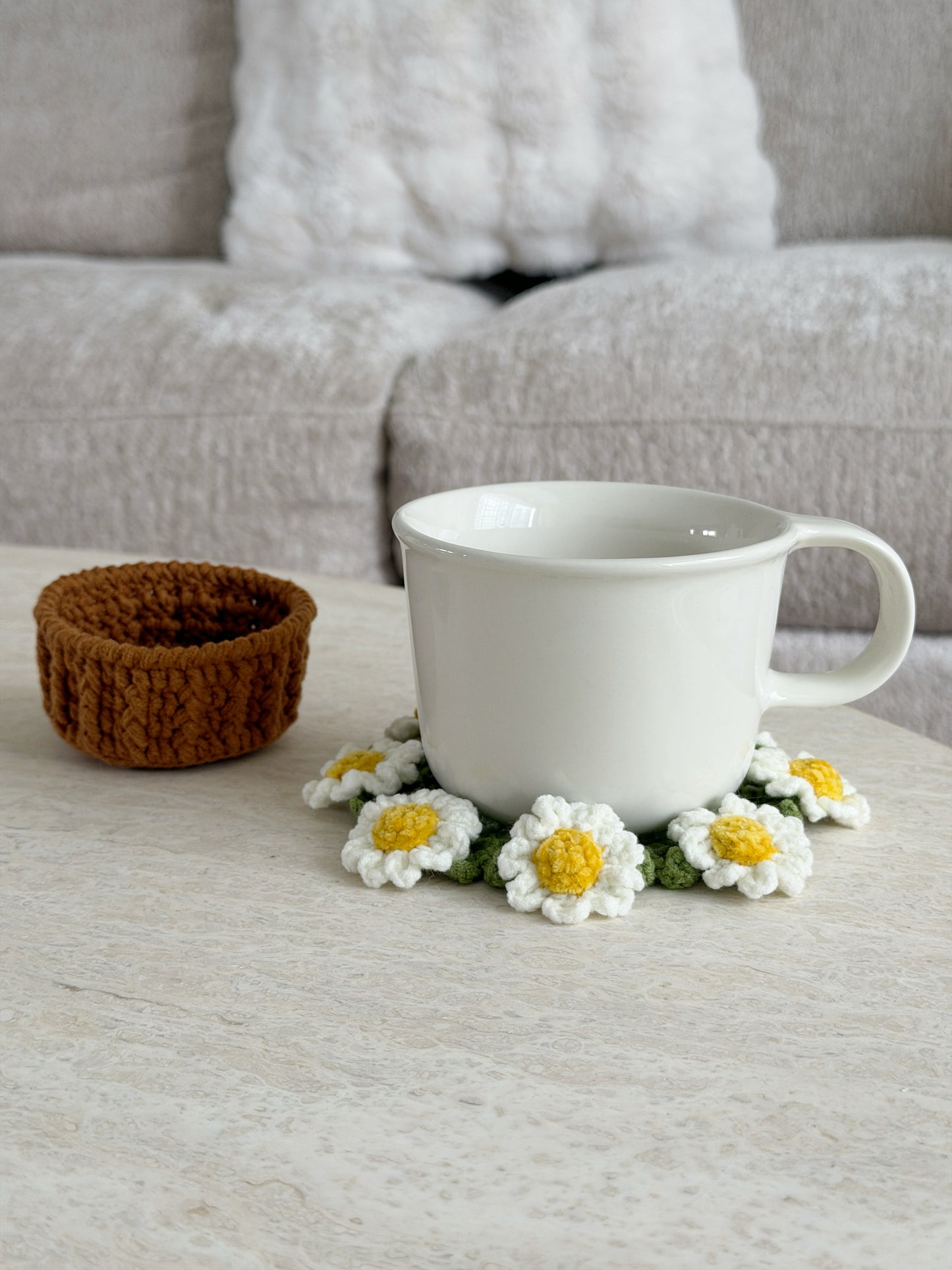 Crochet daisy flower pot coaster